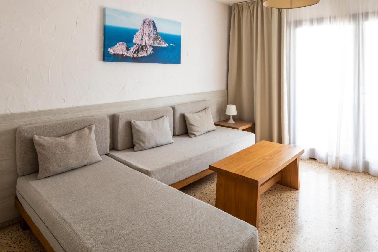 Apartamentos El Moro Сан-Антонио-Абад Экстерьер фото