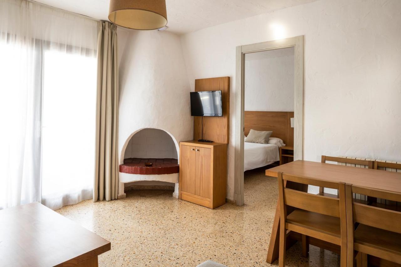 Apartamentos El Moro Сан-Антонио-Абад Экстерьер фото