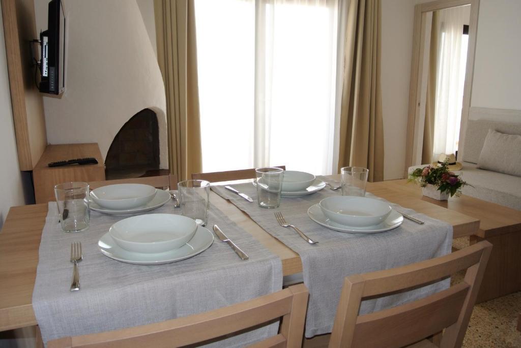 Apartamentos El Moro Сан-Антонио-Абад Экстерьер фото